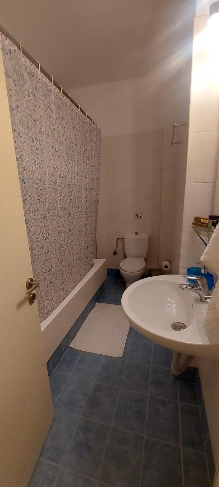 קלמאטה Central Comfy Home מראה חיצוני תמונה